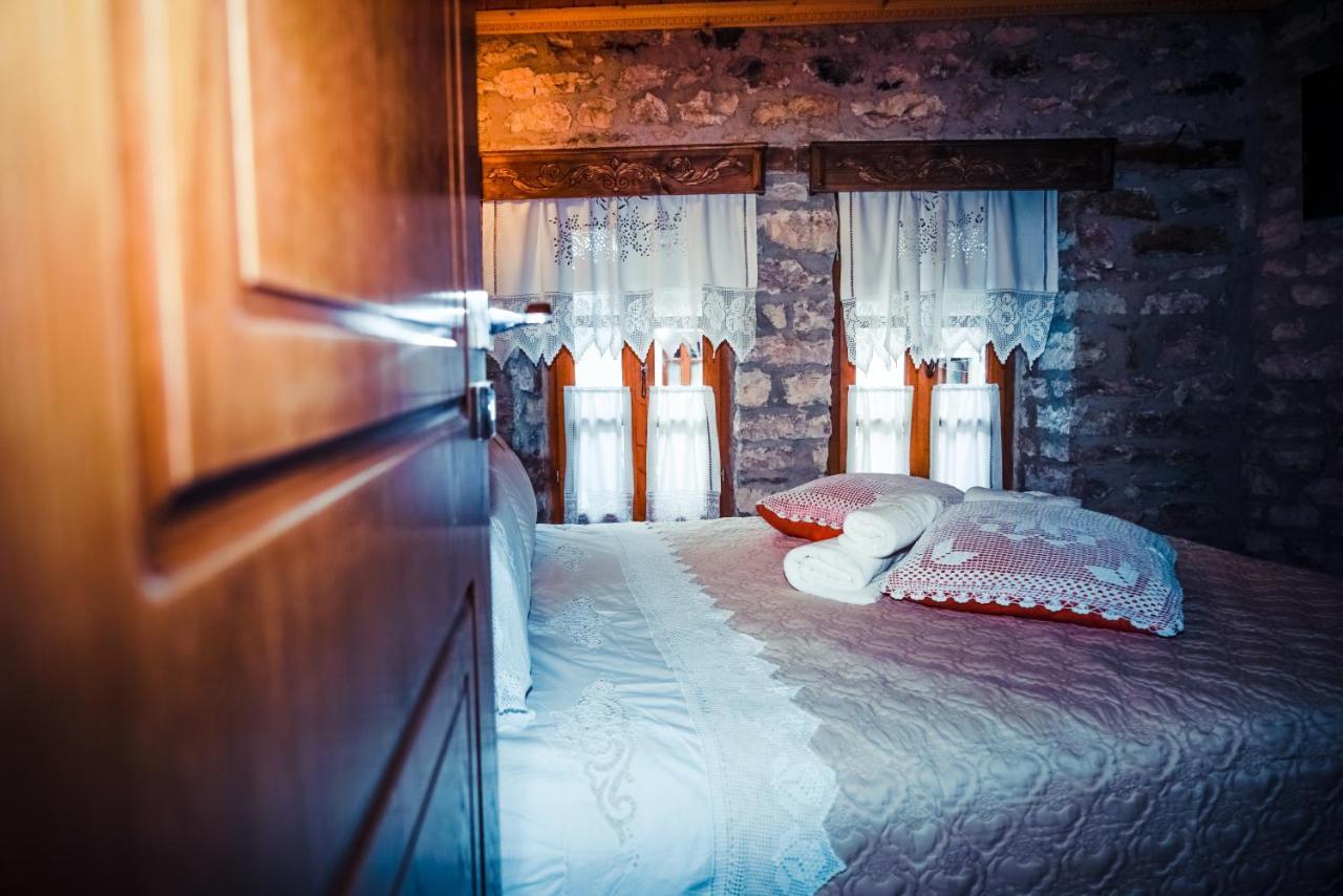 Medieval Rooms Гирокастра Экстерьер фото