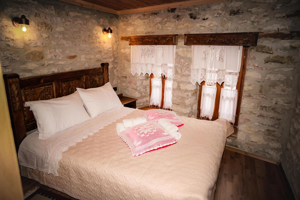 Medieval Rooms Гирокастра Экстерьер фото