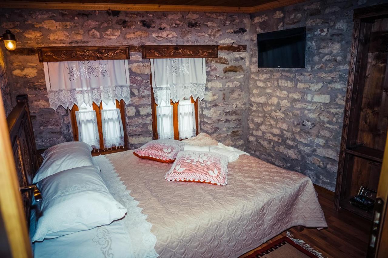 Medieval Rooms Гирокастра Экстерьер фото