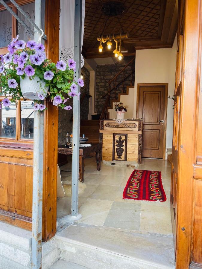 Medieval Rooms Гирокастра Экстерьер фото