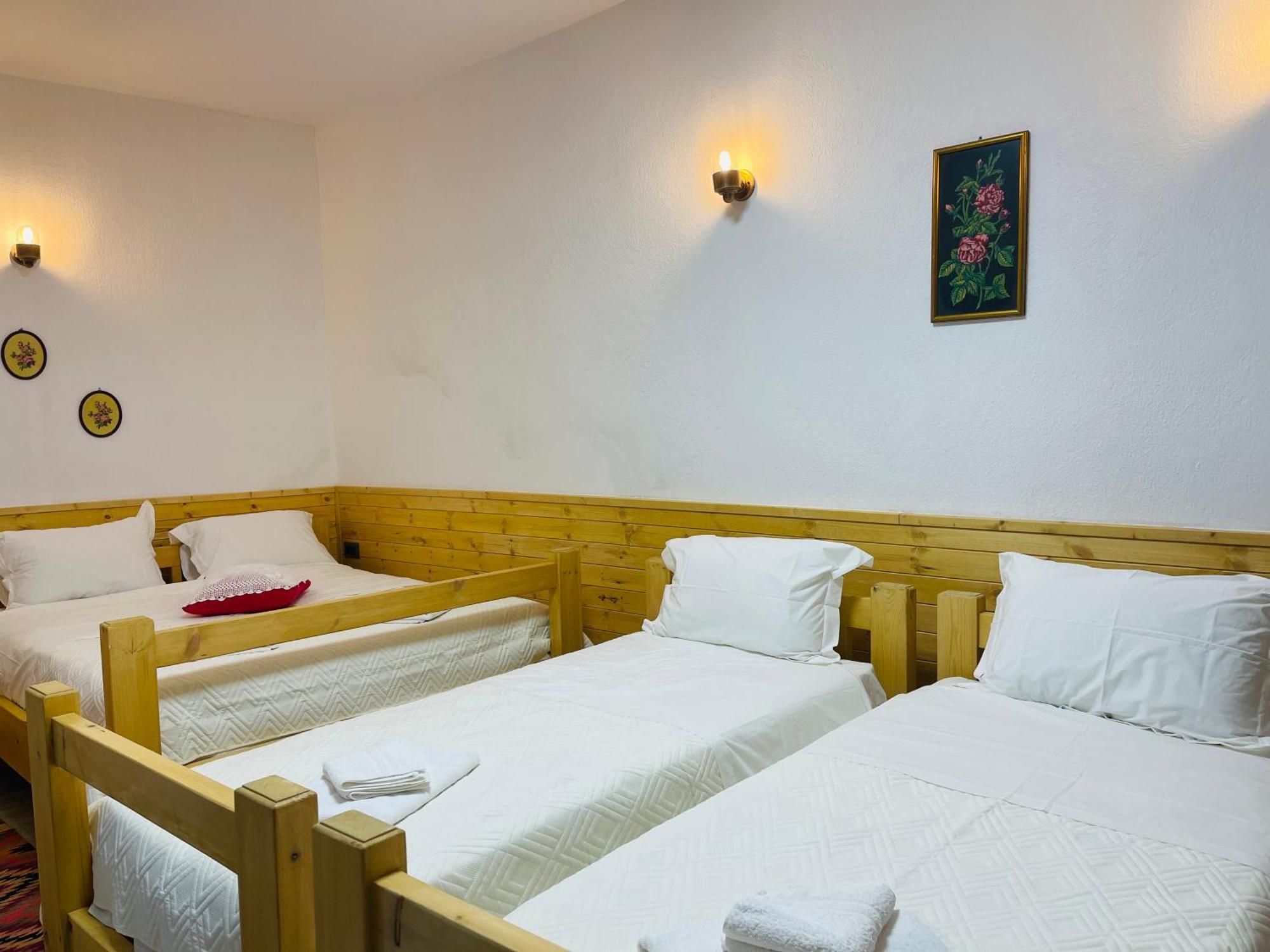 Medieval Rooms Гирокастра Экстерьер фото